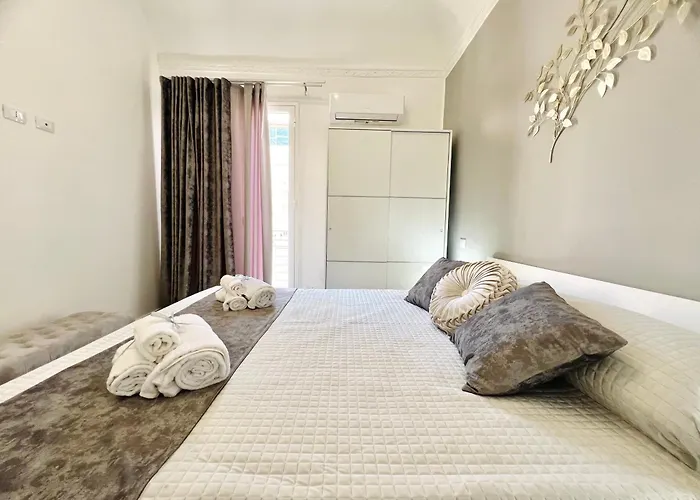 Soevi Apartment Carini